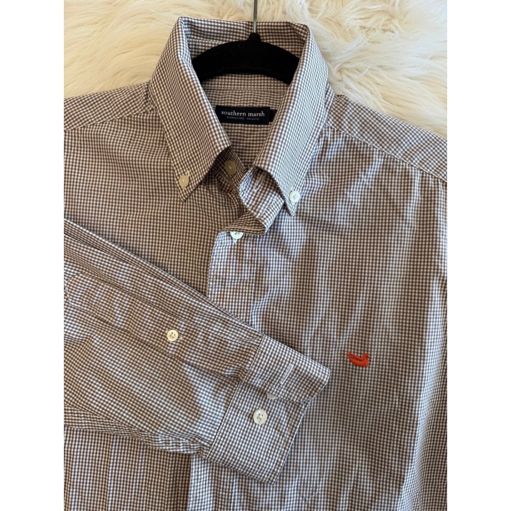 Southern Marsh Men's Small brown gingham EUC
